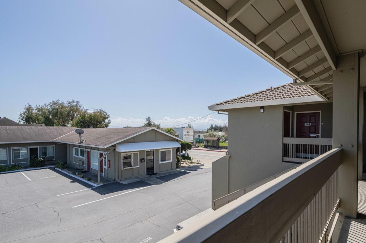 Coastal Valley Inn Castroville Exterior photo